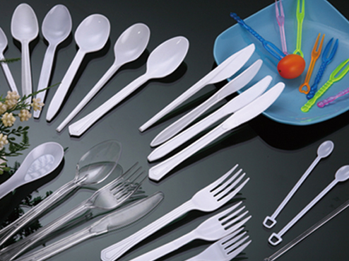 Plastové výrobky s nízkym objemom sa dajú vyrábať pomocou vstrekovacích foriem